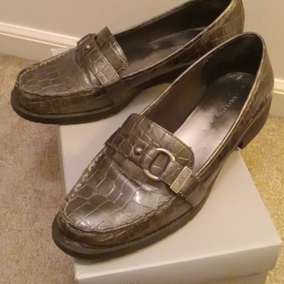Anne Klein 2 iflex Aklange Pewter Short Heeled Loafer Style w box - Picture 5 of 12